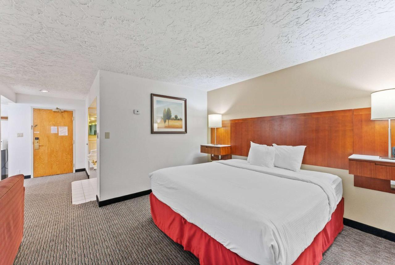 Ramada By Wyndham סדר סיטי מראה חיצוני תמונה