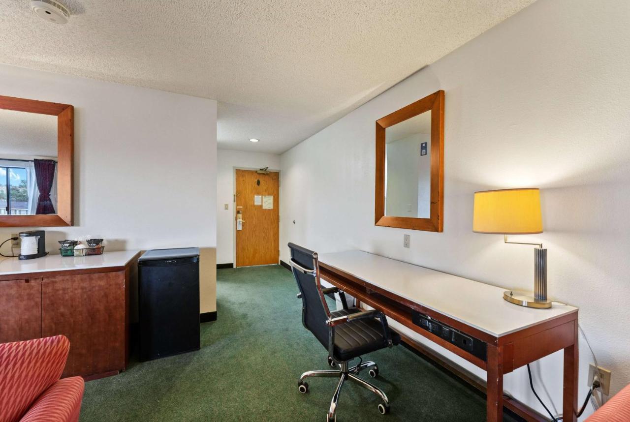 Ramada By Wyndham סדר סיטי מראה חיצוני תמונה